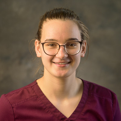 Jozsa - Veterinary Assistant